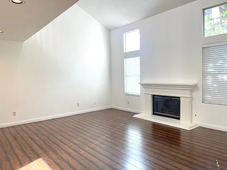 2985 Amber Dr — Photo 18