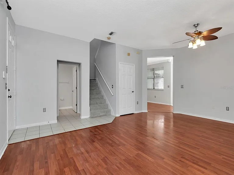 34902 Teeview Ln — Photo 5