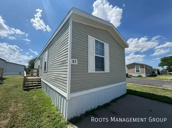 1010 Reservation Rd, Hays, KS