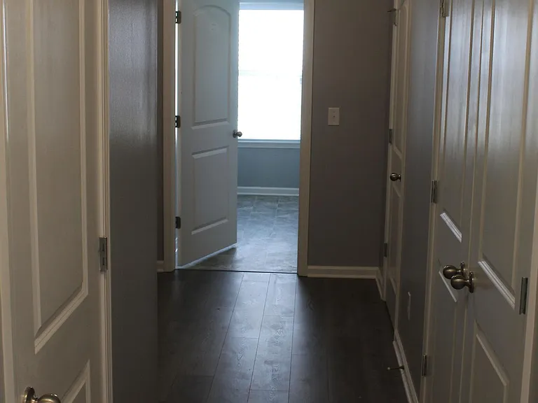 1857 Doncaster Dr — Photo 12