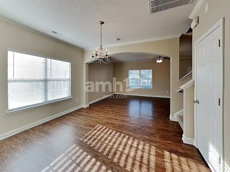 5935 Eastridge Ct — Photo 8