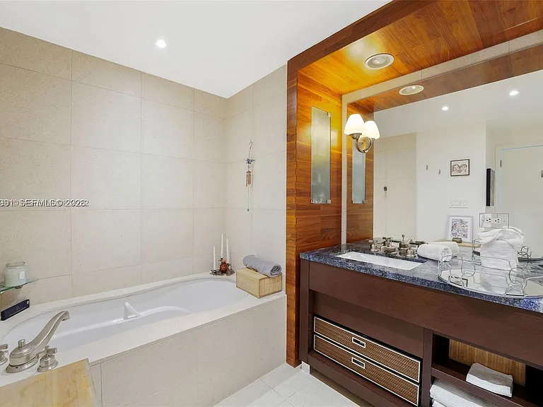 6799 Collins Ave #804 — Photo 6