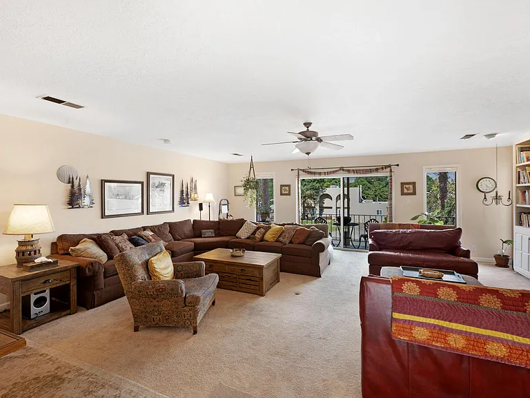 3615 Horacio Ct NE — Photo 12