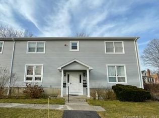 142 Carriage Path S #142, Milford, CT 06460