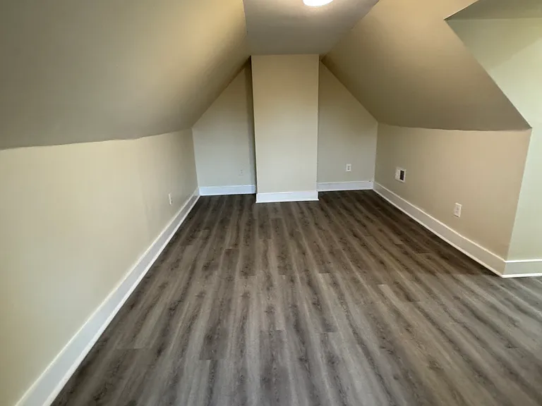 225 N Burgher Ave #2 — Photo 7