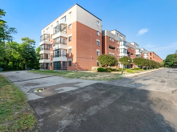 96 Old Colony Ave #168, Taunton, MA 02780
