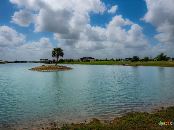909 River Ranch Cir, Martindale, TX 78655