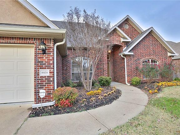 3rd image of 4424 W Putting Green Dr