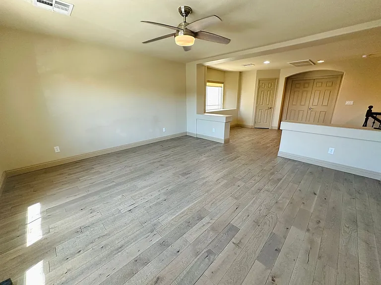 9842 Russian Hill St — Photo 30