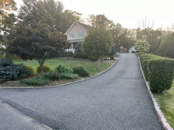 45 Lincoln St #B, Sloatsburg, NY 10974