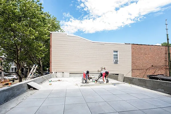 Rented by Bold New York | media 4