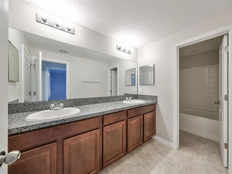 6328 Lantern View Pl — Photo 27