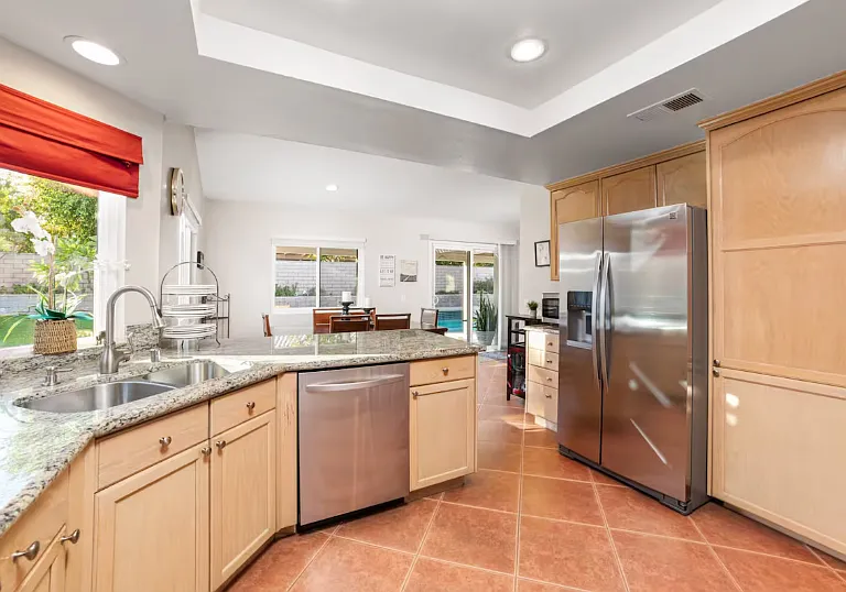 44345 Buttercup Ln — Photo 6