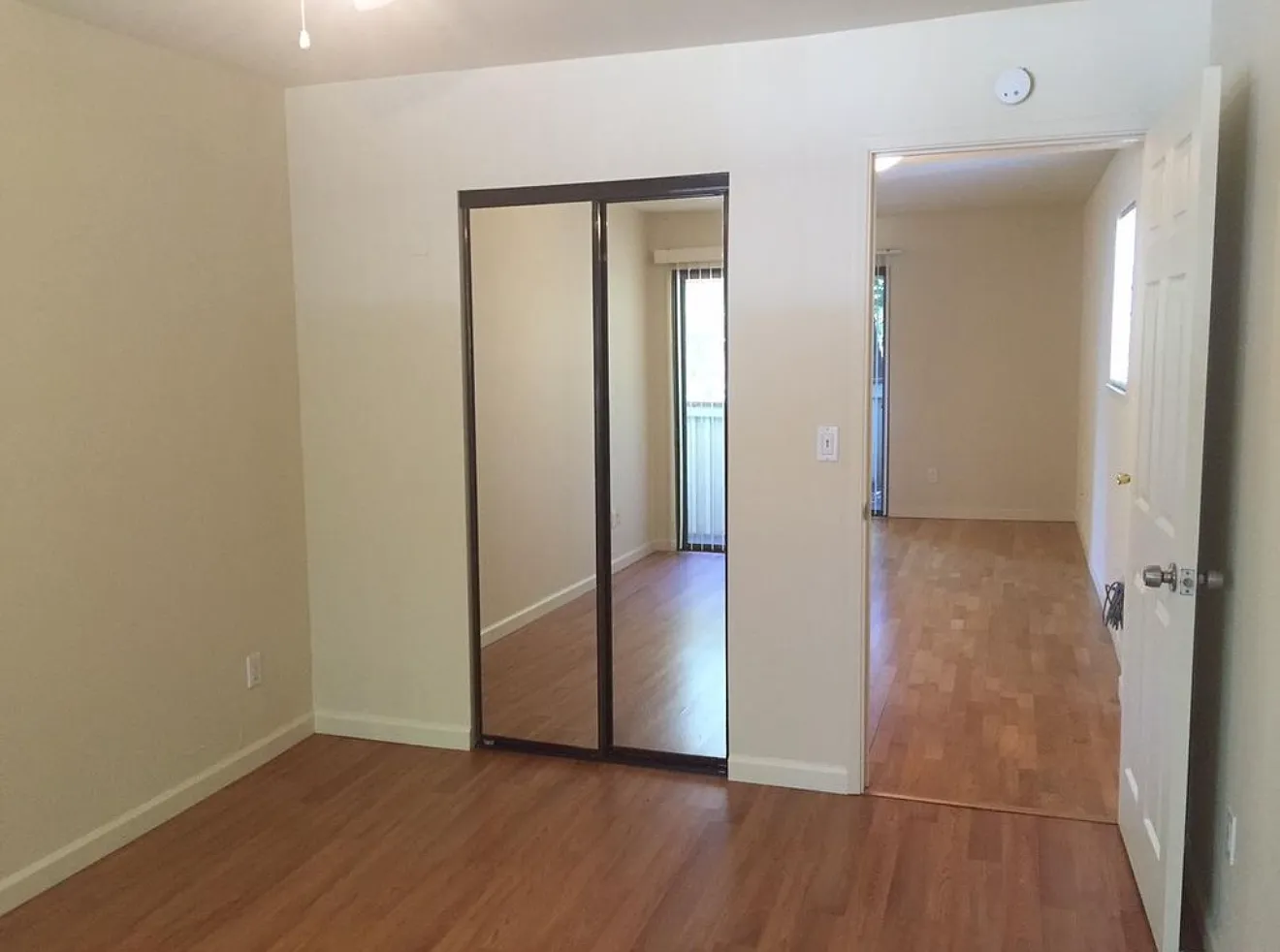 2520 Walters Way APT 13 photo 1