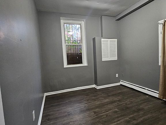 4th image of 84 Woodside Pl #B1
