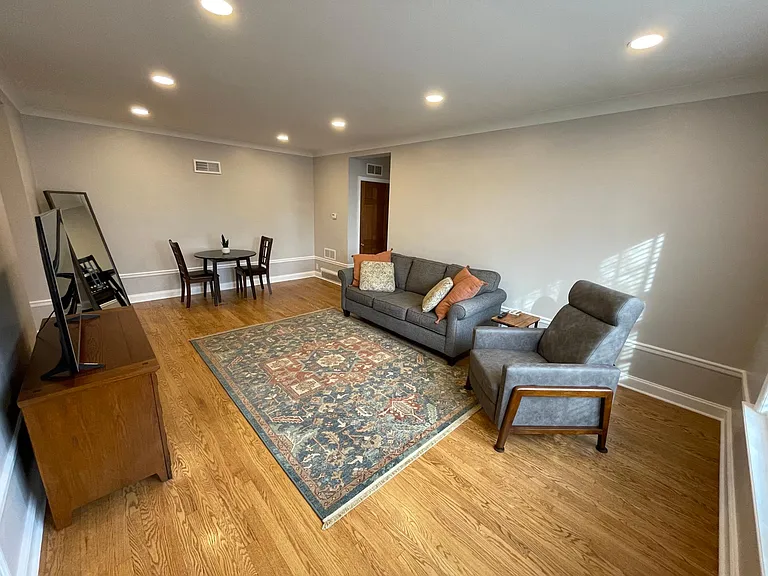 8125 Roxburgh Dr #5 — Photo 5