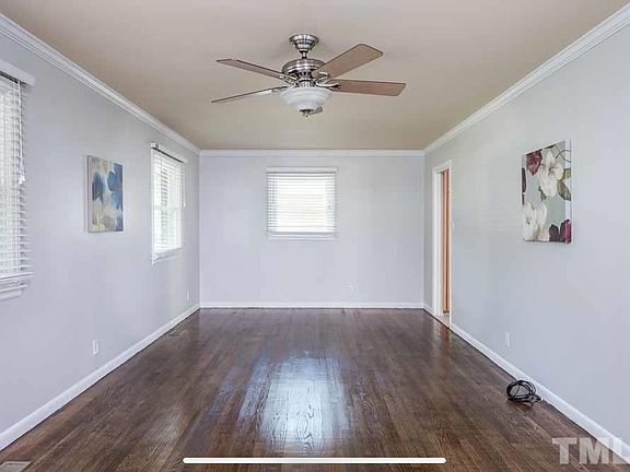 3rd image of 127 Brenrose Cir