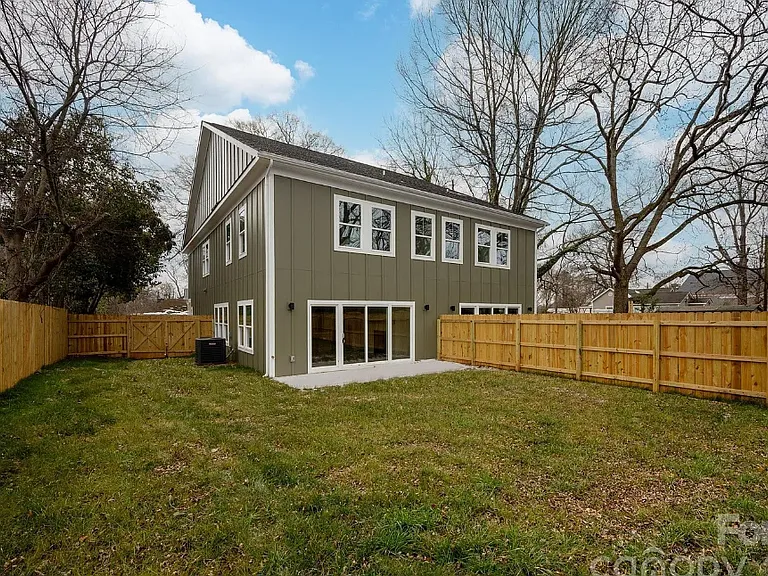 212 Lander St — Photo 17