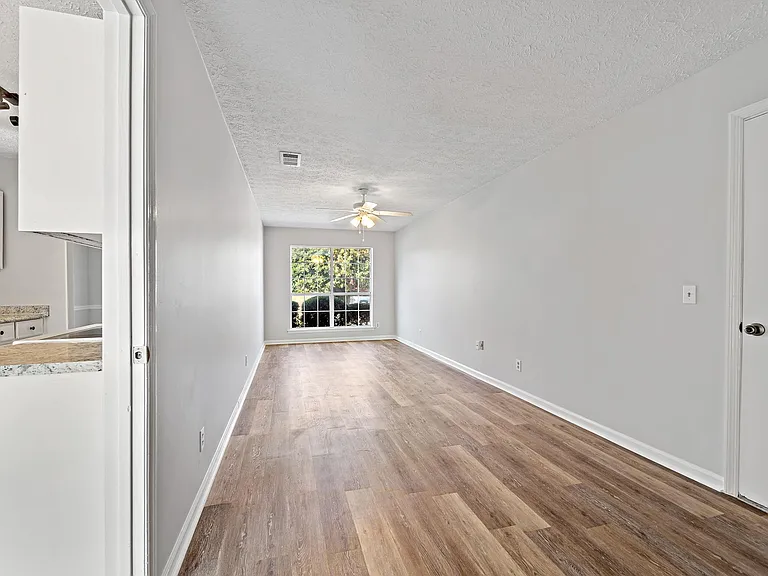 104 Forestay Ct — Photo 19