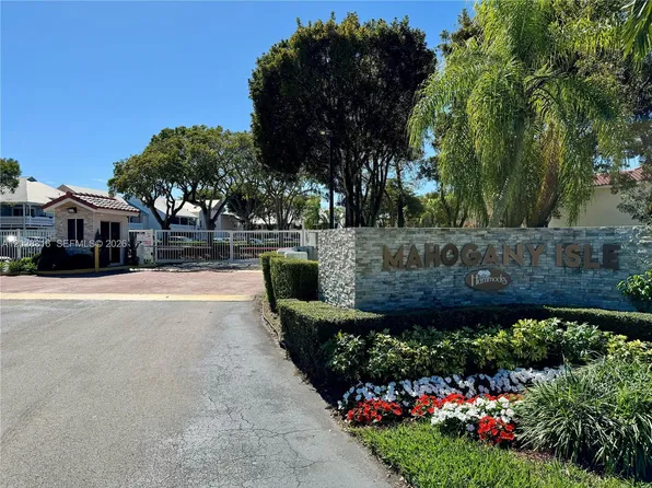 10441 Mahogany Key Cir APT 106, Miami, FL 33196