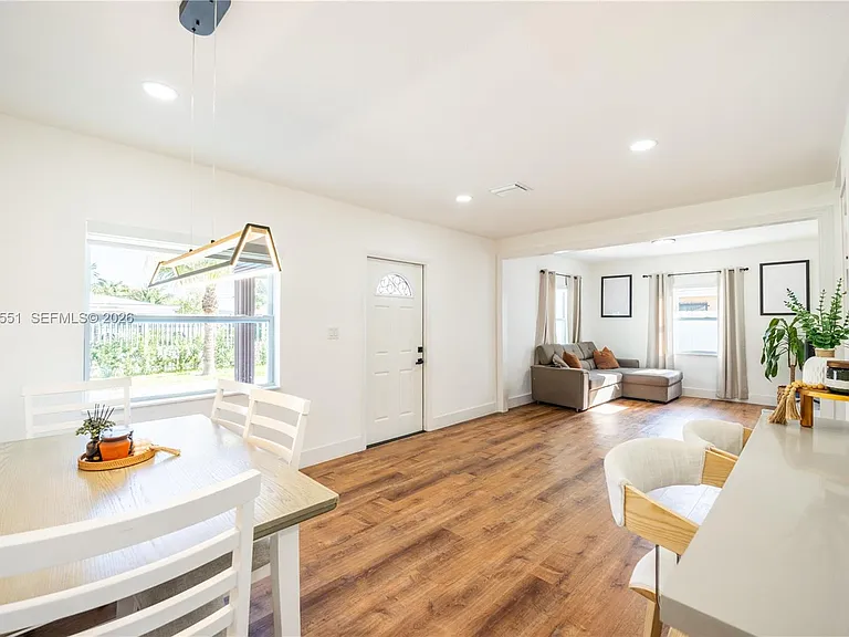 10050 SW 171st St — Photo 7