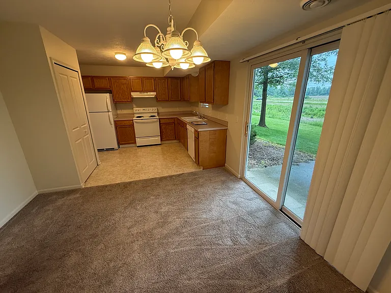 3585 Greenly Ct — Photo 6