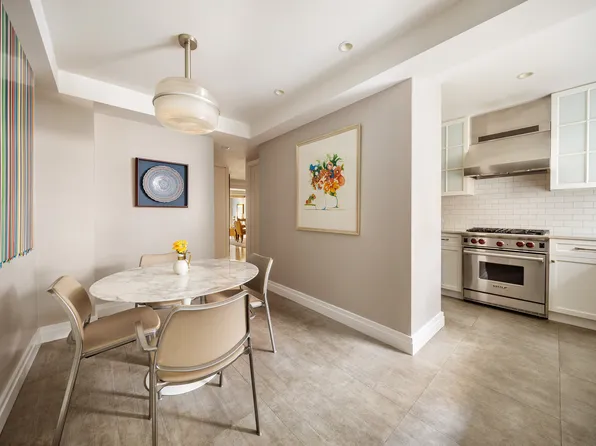 450 West End Avenue image 4 of 12