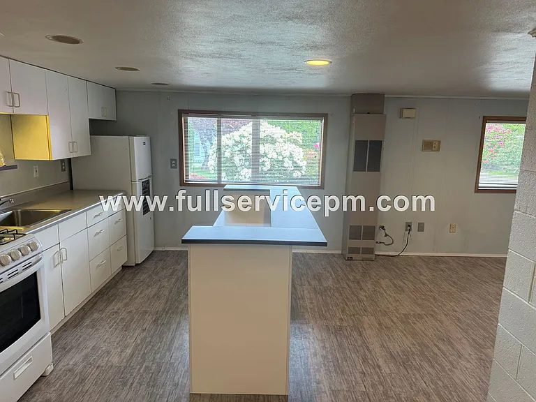 625 Avenue B #2 — Photo 12