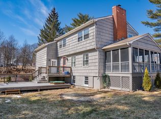 16 Adler Dr, Gray, ME 04039