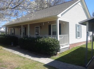 110 Robin Ct, Hodges, SC 29653