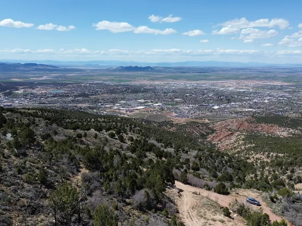 1811 S High Cedar View Dr, Cedar City, UT 84720