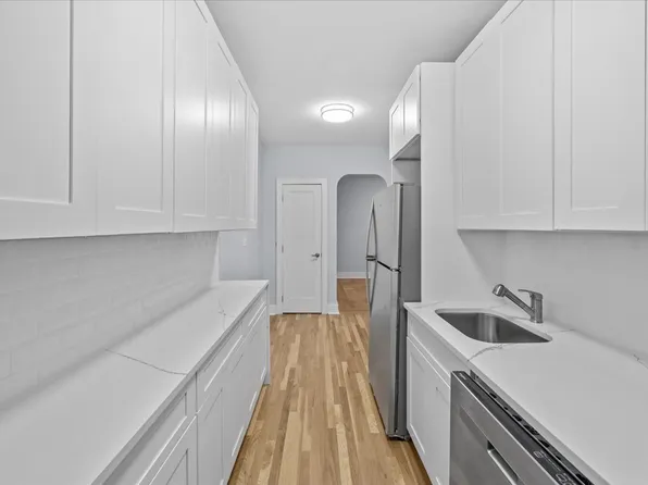 3017 Riverdale Avenue image 4 of 11