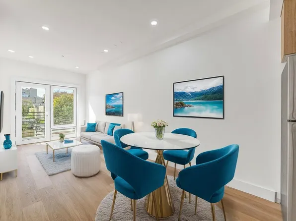 25-14 Newtown Avenue image 1 of 9