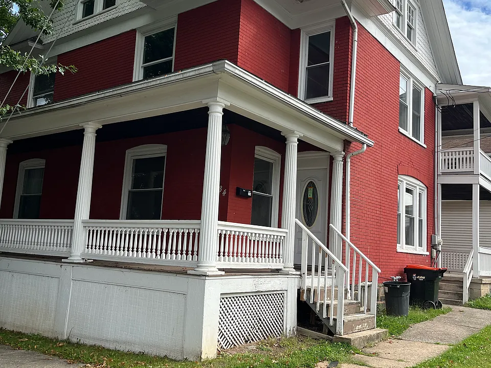 1034 Hepburn St #1034