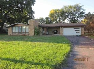 413 Grayside Ave, Mauston, WI 53948