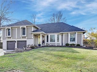 1209 S Clairborne Rd, Olathe, KS 66062