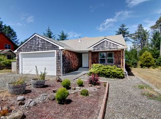 33135 Sand Dollar Ln, Warrenton, OR 97146