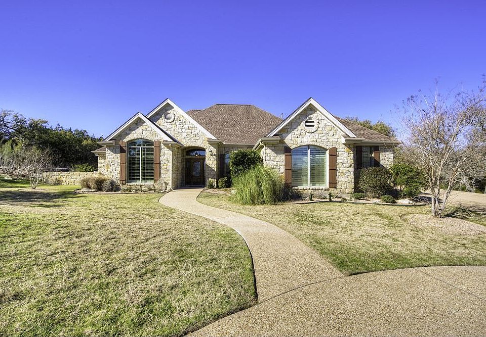 1st image of 326 Leafdale Trl