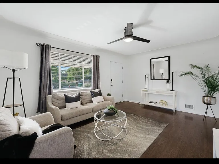 5295 Perry St — Photo 8