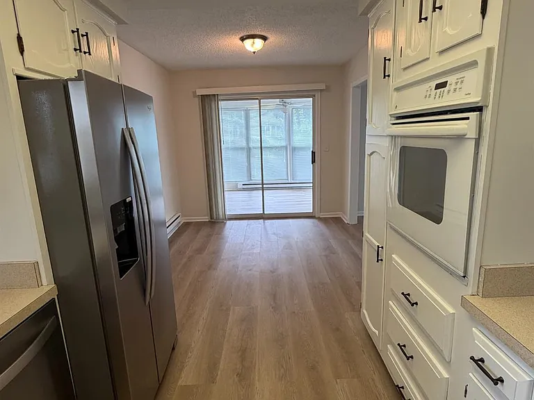 493B Somerset Ln — Photo 8