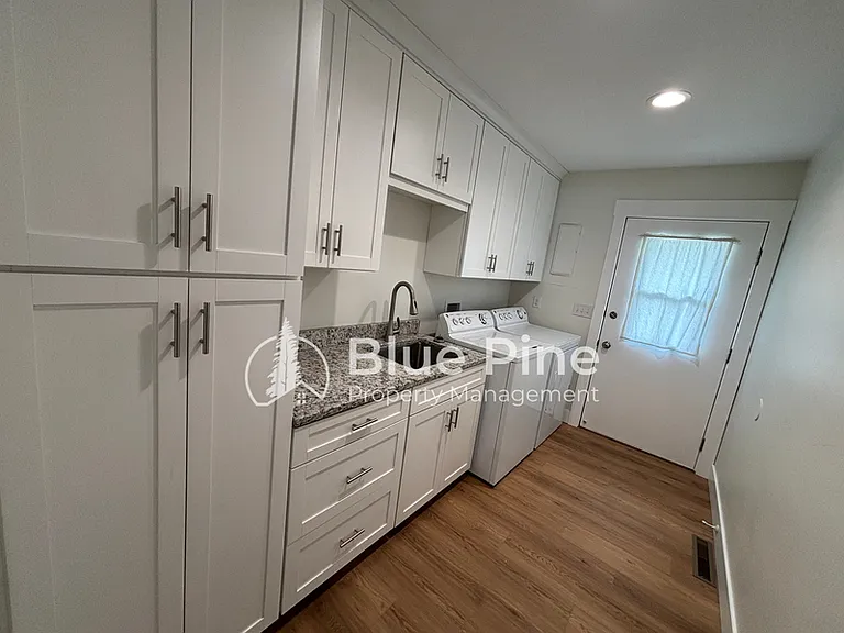 351 Yale Ave — Photo 12
