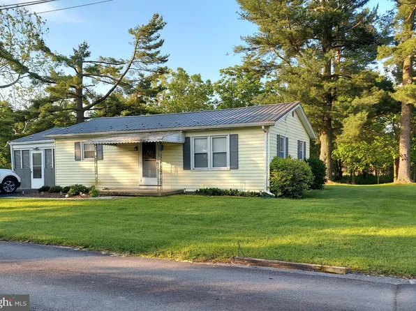 11118 Baumgardner Ln, Waynesboro, PA 17268