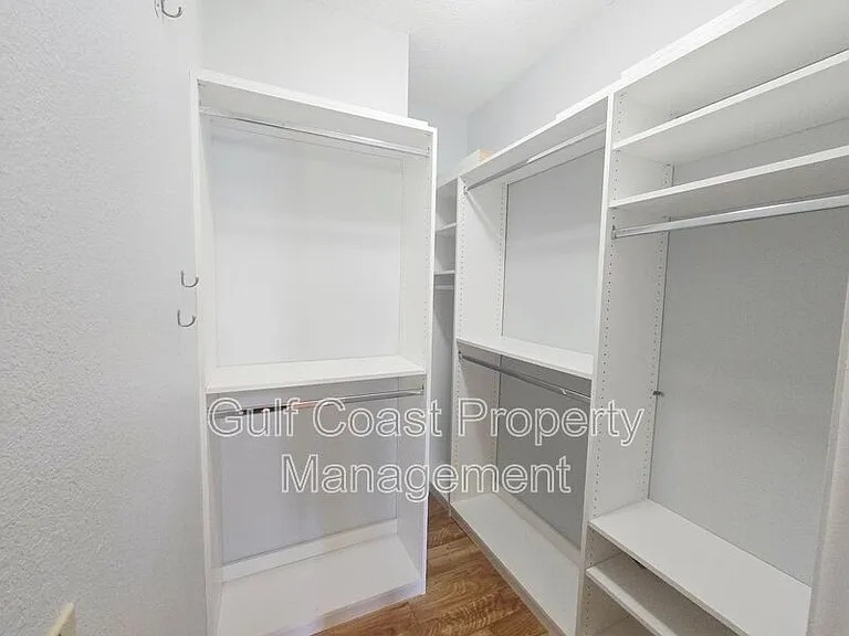 5808 Garden Lakes Dr — Photo 15