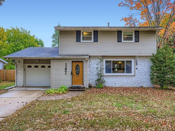 11601 9th Ave NW, Coon Rapids, MN 55433