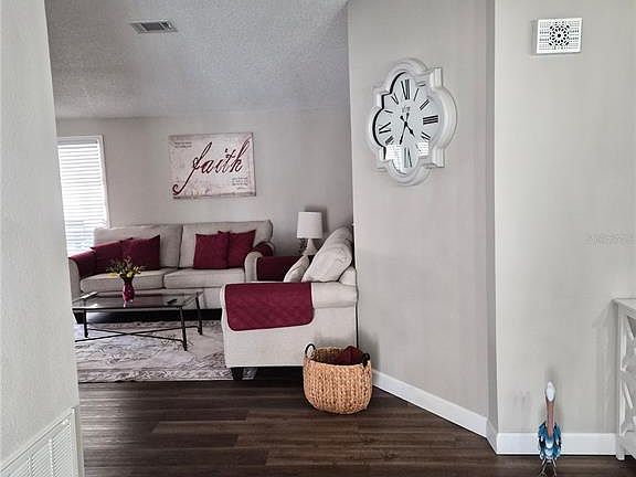 4th image of 508 Saint Andrews Blvd