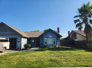 104 Devon Dr, Lemoore, CA 93245