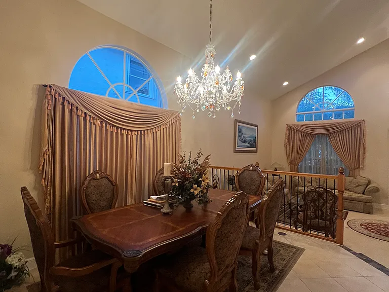 4952 SW 173rd Ave — Photo 4
