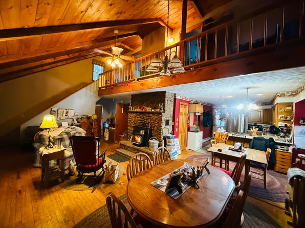 15 Webber Lane, Amherst, ME 04605