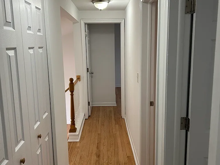 118 W Lawrence Ave — Photo 25