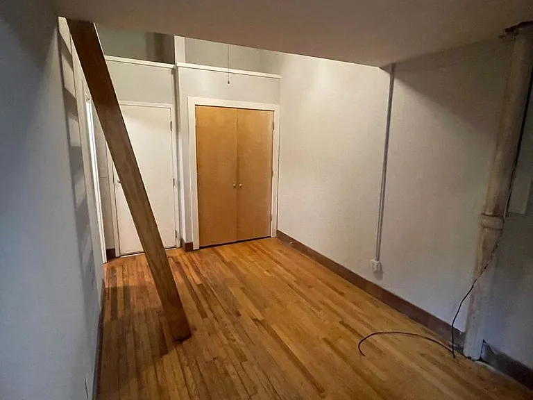 361 E Clayton St Residential Complex — Photo 7